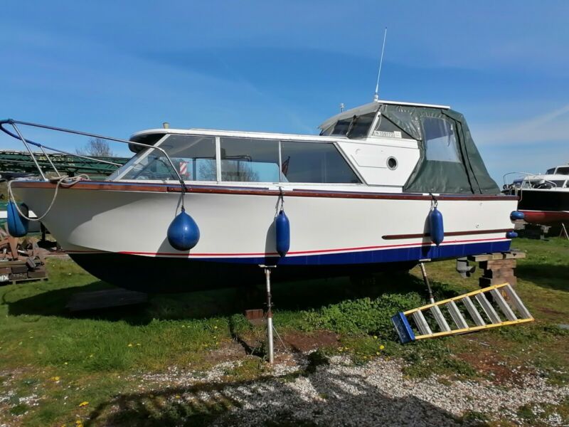 Seamaster Cabin Cruiser Ft For Sale From United Kingdom