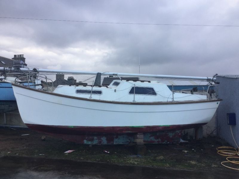 4 berth yacht for sale uk