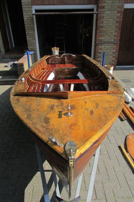 classic wooden sailing dinghy: tideway 12ft deluxe for