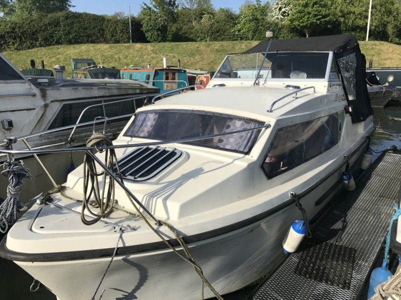 Shetland Saxon Canal River Cabin Cruiser 21ft Mooring At ...