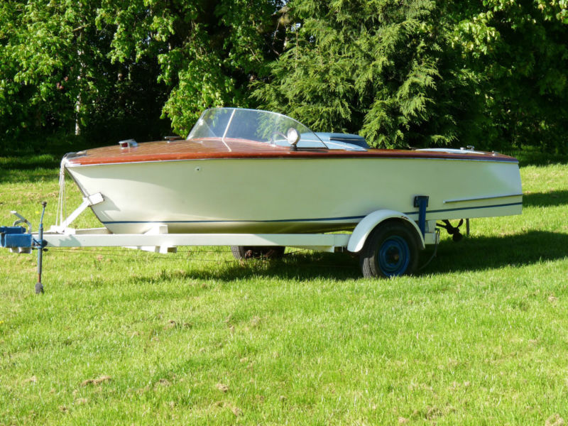 gentlemans classic italian wooden vintage healey marine