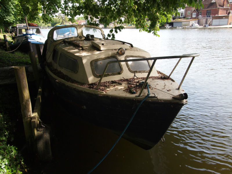 Mayland 20 Foot Cabin Cruiser Boat For Repair for sale ...