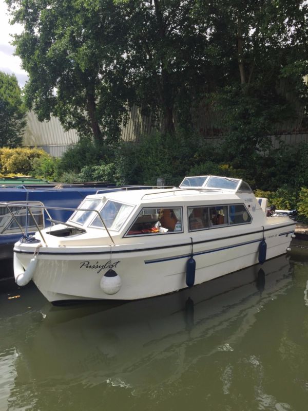 Viking 23 Motor Cruiser for sale from United Kingdom