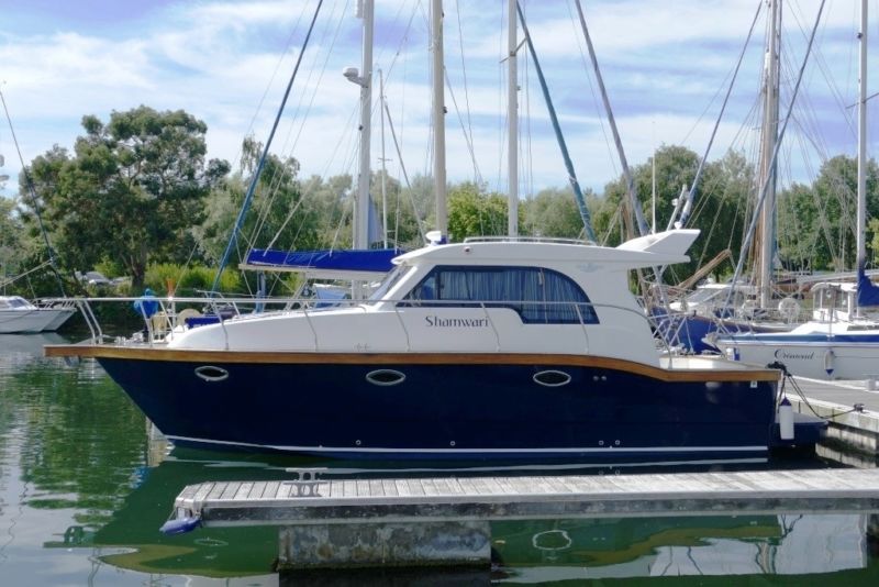 32 foot viking yacht