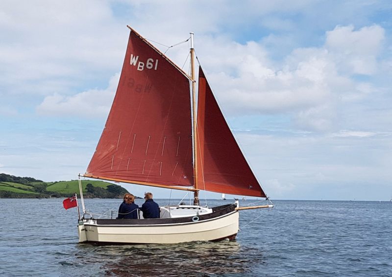 modern gaff rigged sailboat