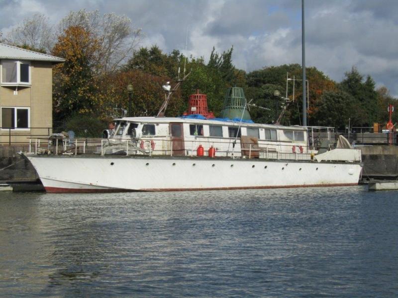 Historic Project Boat - Ex Wwii Vessel / Houseboat Restoration ...