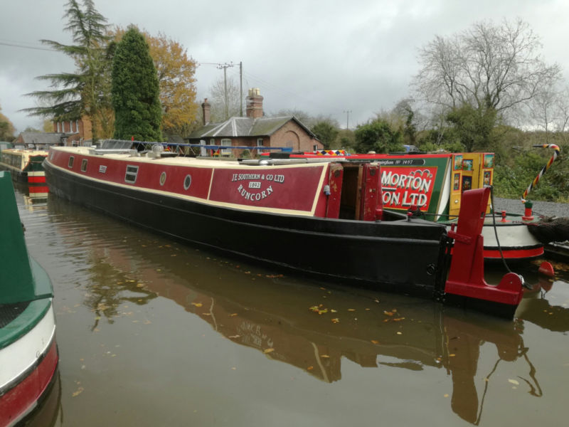 Betty 70 Foot Narrowboat For Sale From United Kingdom