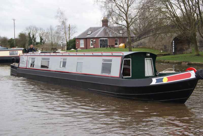 Python - 58 Foot Cruiser Stern Narrowboat For Sale From United Kingdom