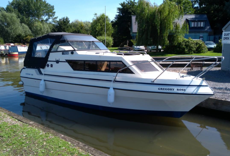 Viking 22 Widebeam River / Canal Cabin Cruiser Complete With Trailer ...