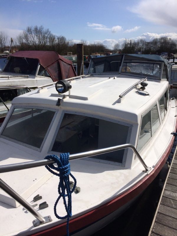 Eastwood 24 Ft Cabin Cruiser Boat Project Canal River for ...