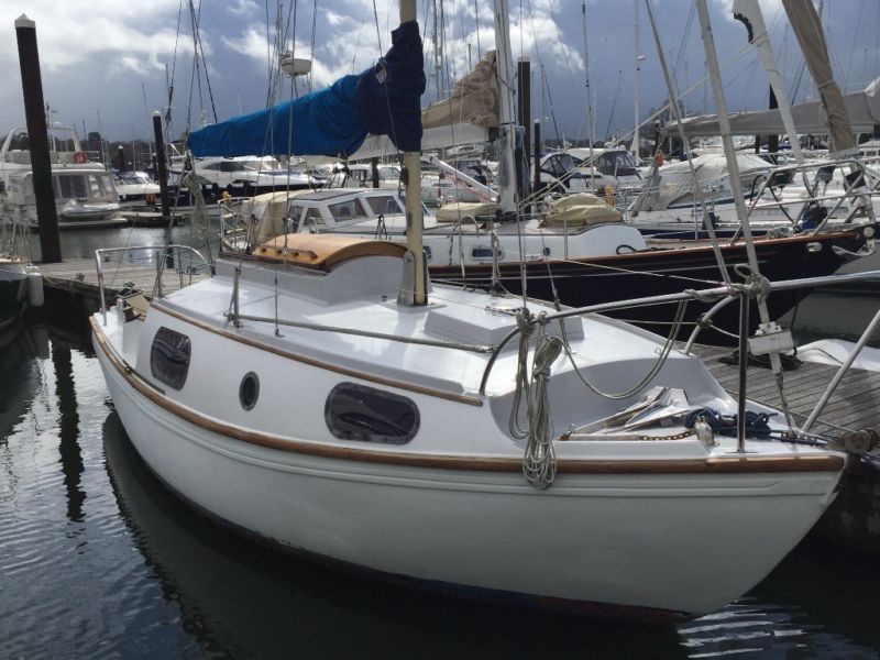 bilge keel sailboat for sale