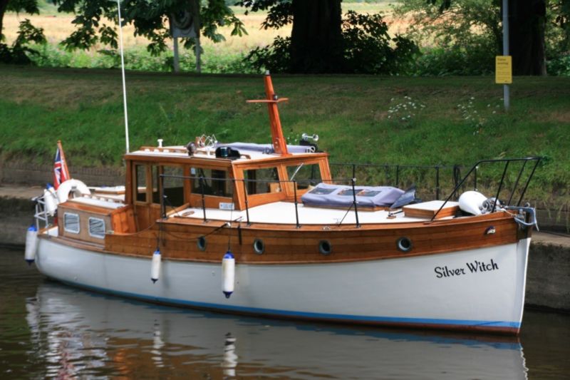 classic motorboat for sale uk