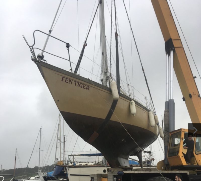 30 foot sailing yacht