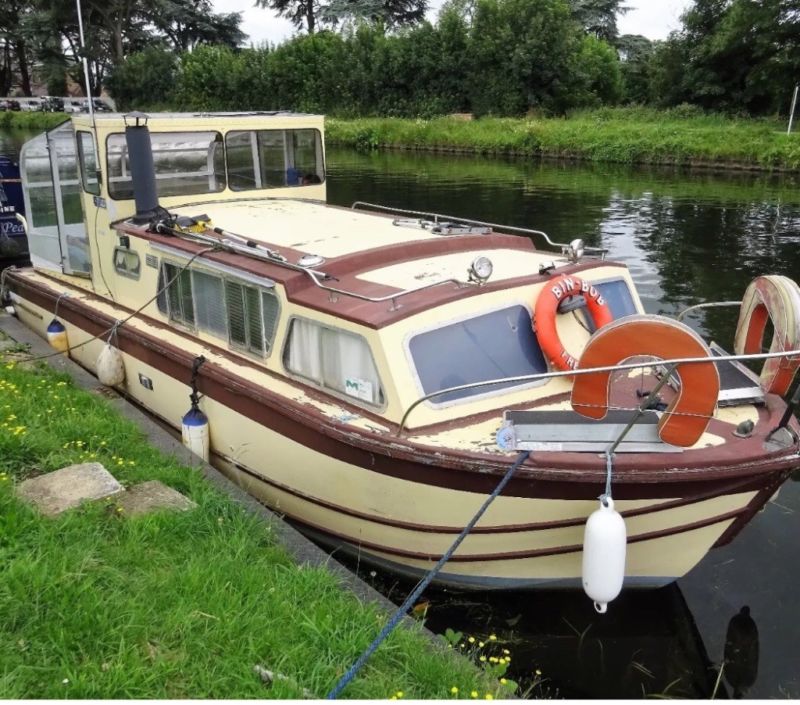 Dawncraft 25” Motorboat Canal Boat for sale from United Kingdom