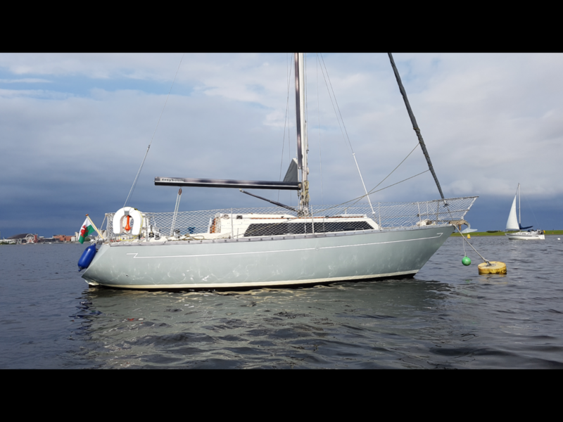 mirage 28 sailing yacht review