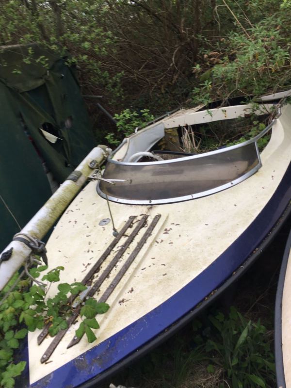if your inboard outboard boat runs aground