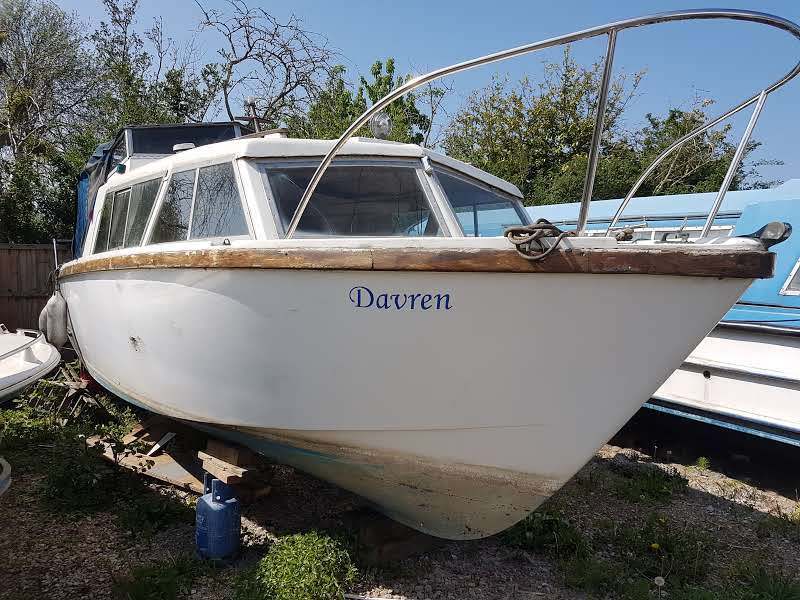 Eastwood 24 Cabin Cruiser Project Boat. Small Liveaboard for sale from