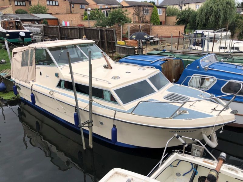 Norman 266 Cabin Cruiser 1.8 Diesel Wide Beam for sale from United Kingdom