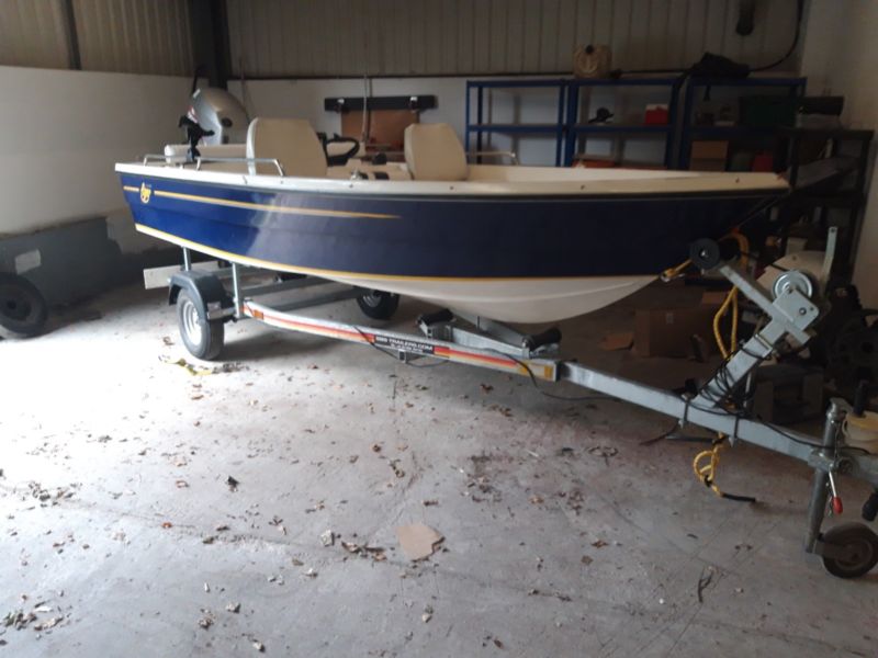 Salcombe Flyer 440 Speedboat 50hp Mariner Sbs Trailer for sale from ...