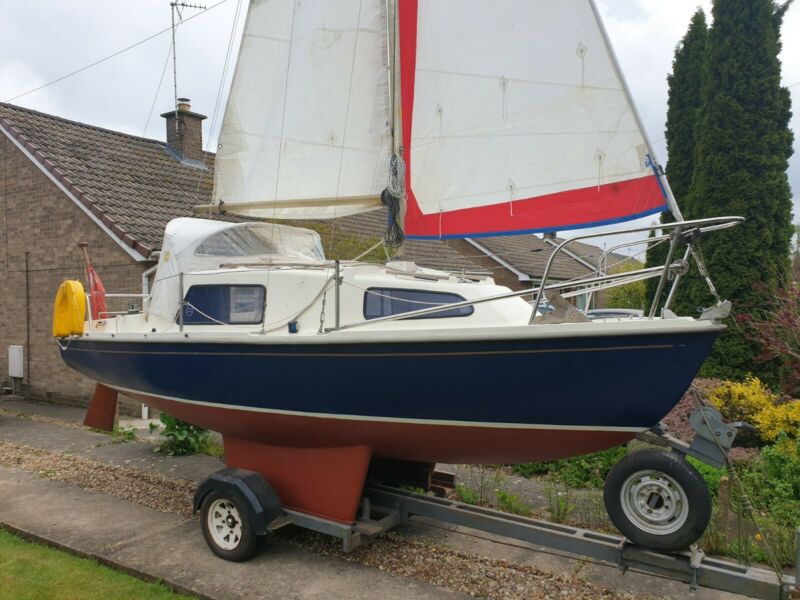 19 ft sailboat