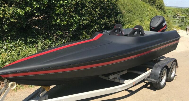 phantom 21 powerboat