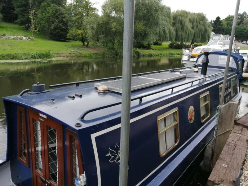 35FT Narrowboat And 40FT Freehold Mooring Very Rare !! for sale from