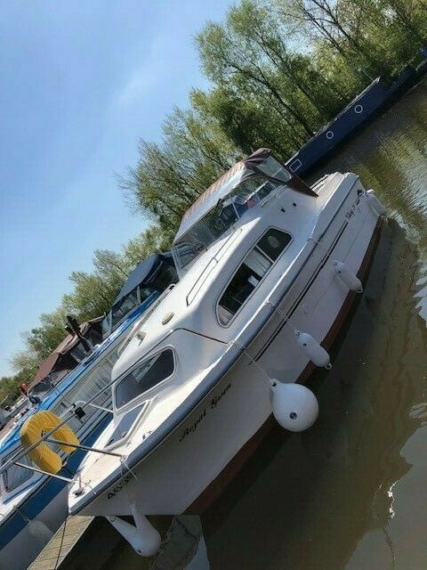 Viking 24 Wide Beam River Cruiser For Sale From United Kingdom