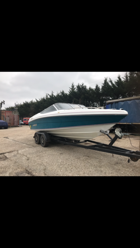 Rinker Captiva Bowrider Speedboat 4.3 V6 for sale from United Kingdom