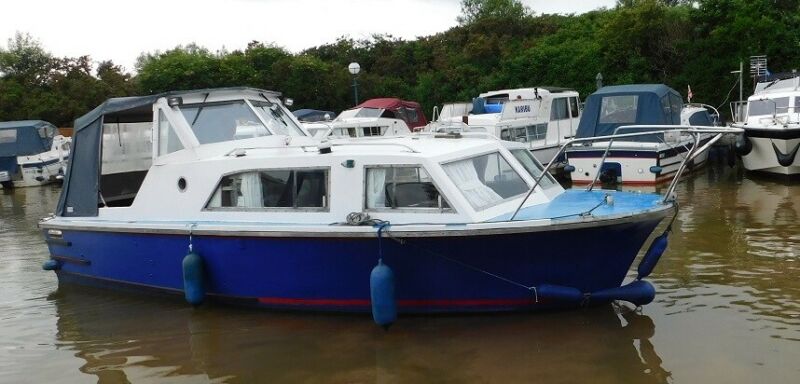 Seamaster 25.5 Cabin Cruiser for sale from United Kingdom