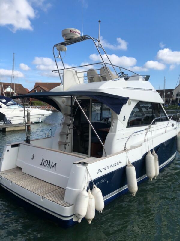 Beneteau Antares 9.80 for sale from United Kingdom