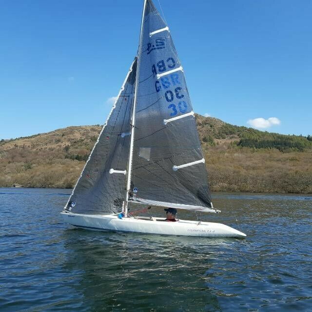 2.4 mr sailboat