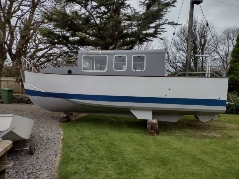 Project Motor Boat 26 Foot Aluminium Canal River Seagoing for sale from