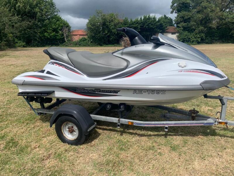 Jet Ski Yamaha Waverunner Fx140 The Strong Fast Silent Three Person Cruiser For Sale From 1347