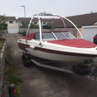 Glastron Sx175 3 0l Petrol Inboard 135hp Speed Boat Spares Or Repair For Sale From United Kingdom