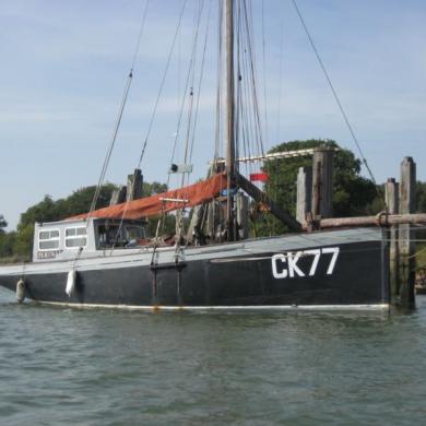 40 Ferro Smack Ideal For Conversion To Live Aboard For Sale For 7 500 In Uk Boats From Co Uk