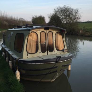 Only uk for narrowboats sale Brand New